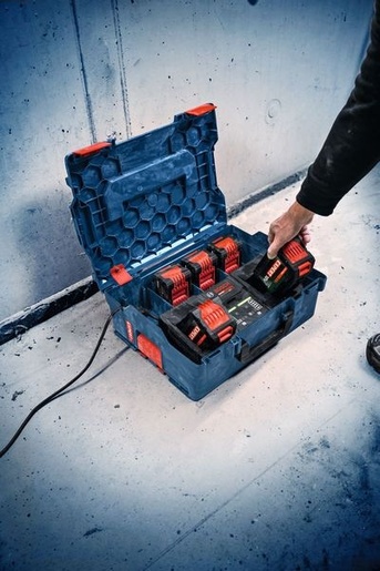 BOSCH Professional brzi punjač EXAL18V2-320