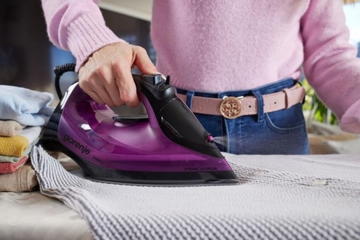 Gorenje parno glačalo SIK2400BKV