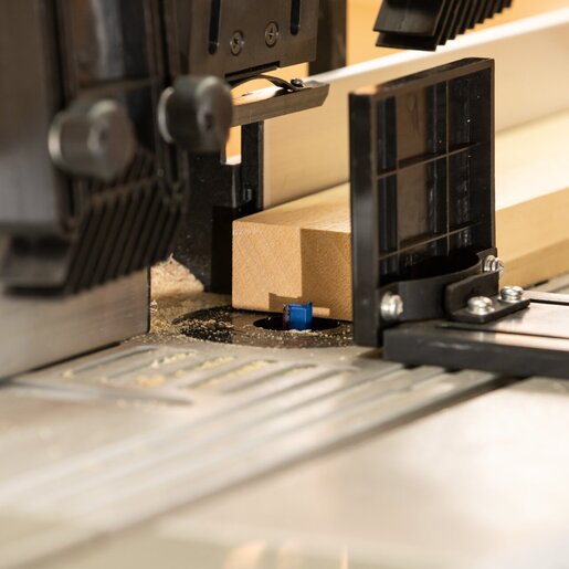 Scheppach stolni glodač HF60