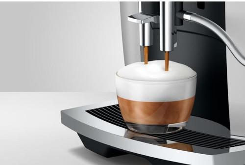 JURA automatski aparat za espresso E6 Platin