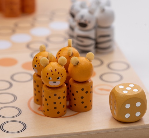 Čovječe ne ljuti se Safari, društvena igra