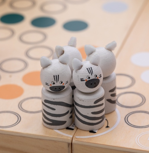 Čovječe ne ljuti se Safari, društvena igra