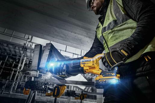 DEWALT aku sabljasta pila FlexWolt 18/54V, 2x5Ah Powerstack baterija - DCS386H2T-QW