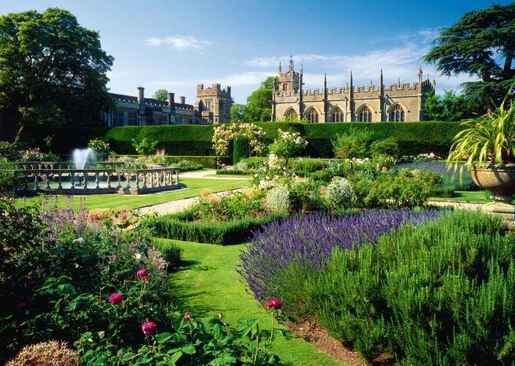 Ravensburger 1000 kom puzzle Queen's Garden, Sudeley Castle