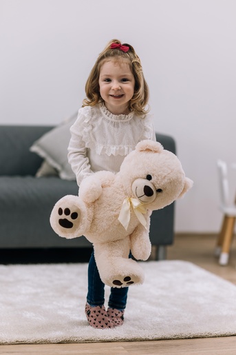 Free2Play pliš medo Cuddly, bijeli, 38cm