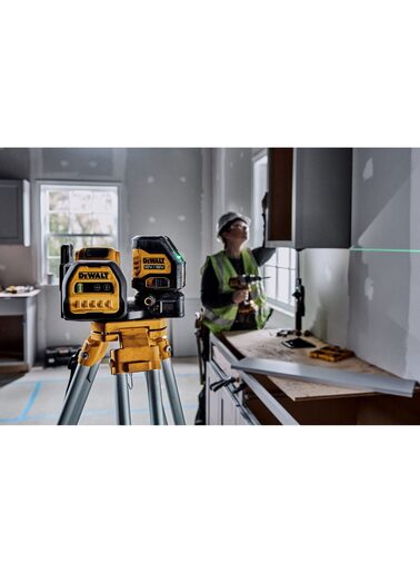 DEWALT aku laserski nivelir DCE089D1G18, 12V/18V, 2.0Ah, kovčeg