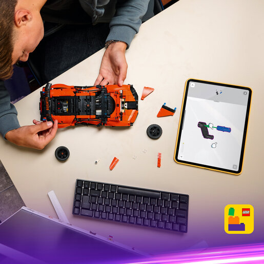 LEGO® Technic Sportski hiperautomobil Bugatti Chiron Pur 42222