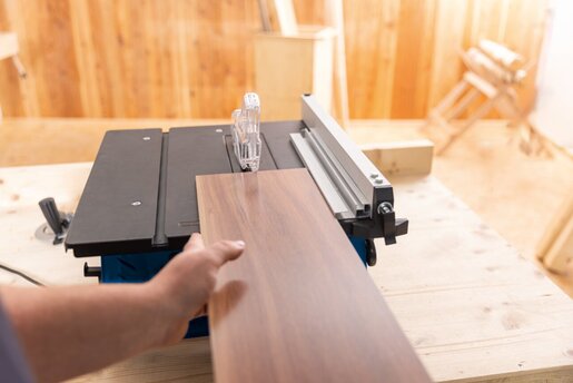 SCHEPPACH stolna kružna pila HS210, 1500W, 230V, Ø 210 mm, visina rezanja 70 mm