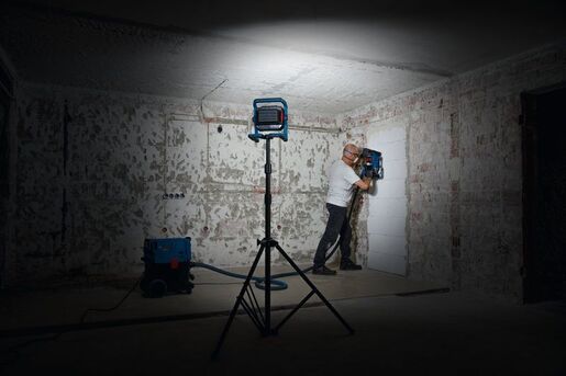 BOSCH Professional aku svjetiljka GLI 18V-5000lm, SAMO ALAT, karton