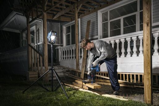 BOSCH Professional aku svjetiljka GLI18V-3000lm, SAMO ALAT, karton