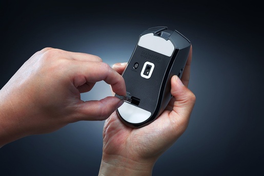 Razer DeathAdder V3 HyperSpeed bežični esports optički miš, 26000 DPI, crni, RZ01-05140100-R3G1