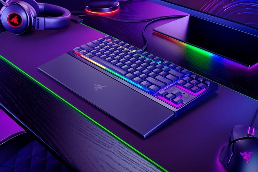 Razer Ornata V3 Tenkeyless, US ANSI, žična membranska low-profile tipkovnica, veličina TKL, RZ03-04880100-R3M1