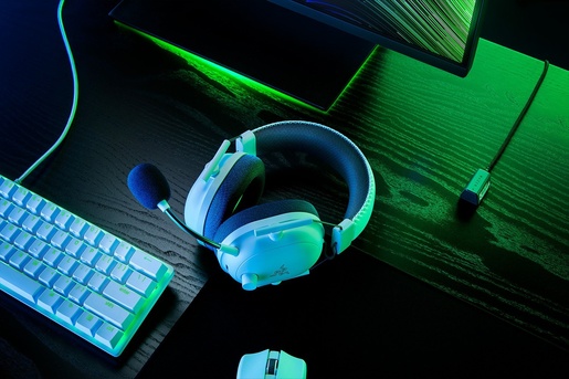 Razer BlackShark V2 Pro, bežične slušalice, on-ear, bijele, RZ04-04530200-R3M1