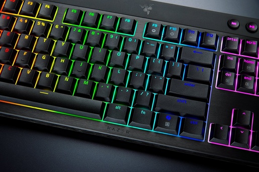 Razer BlackWidow V4 Low-Profile HyperSpeed, US ANSI, bežična low-profile mehanička tipkovnica, puna veličina, RZ03-05271000-R3W1