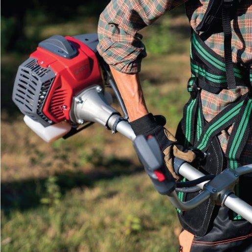 EFCO motorni trimer DSH5000T, 2.8 KS, 50.9 cm3, 8.3 kg, promjer rezanja 255 mm, 3 oštrice