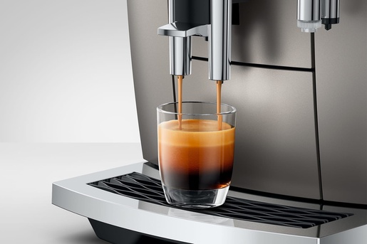 JURA automatski aparat za espresso E8 Midnight Silver