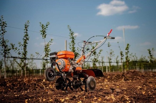 VILLAGER motorna kopačica VTB 8421 PRIME, 5,2kW, 3600 o/min., 212 cm3, 65kg