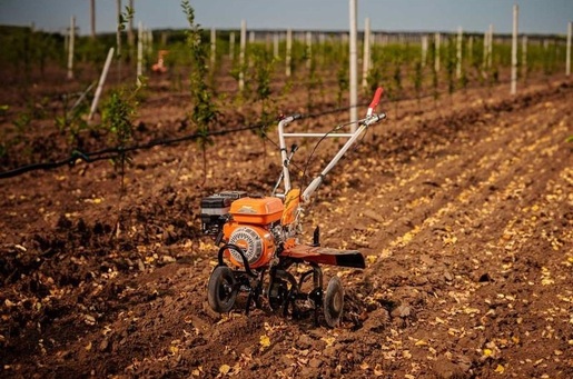 VILLAGER motorna kopačica VTB 8421 PRIME, 5,2kW, 3600 o/min., 212 cm3, 65kg