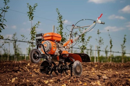 VILLAGER motorna kopačica VTB 8421 PRIME, 5,2kW, 3600 o/min., 212 cm3, 65kg