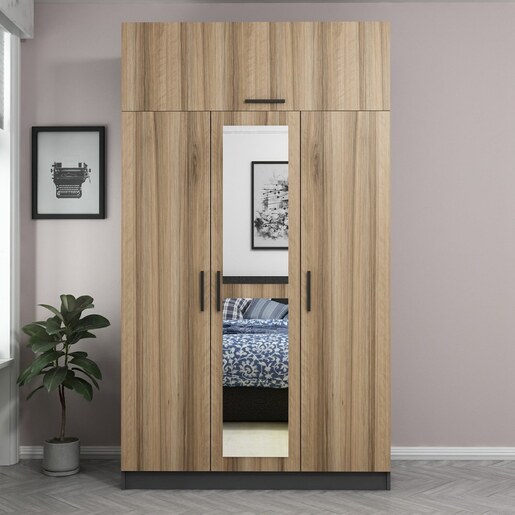 Garderoba, Minar 3 Kapak 255 - Dore