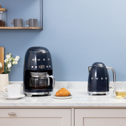 Smeg aparat za kavu DCF02NBEU