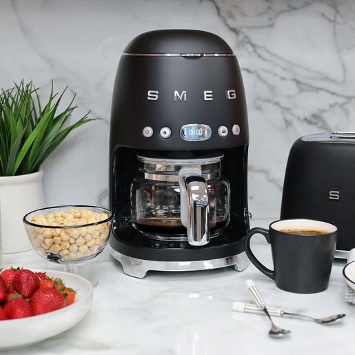 Smeg aparat za kavu DCF02BLMEU