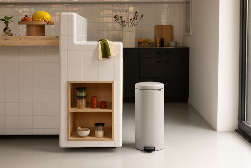 Brabantia NewIcon kanta s pedalom, 30 l, siva