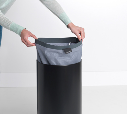 Brabantia kanta za rublje, 35 l, pluteni poklopac, mat crna