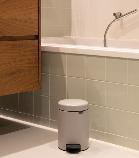 Brabantia NewIcon kanta s pedalom, 3 l, siva