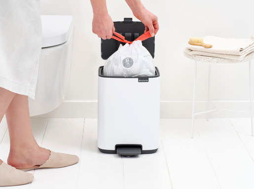 Brabantia Bo kanta s pedalom, 7 l, bijela