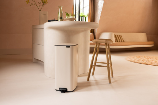 Brabantia Bo kanta s pedalom, 30 l, bež