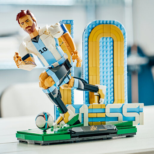 LEGO® Editions Lionel Messi – nogometna legenda 43015