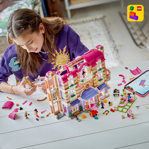LEGO® Friends Hotel Grand u Heartlake Cityju 42704