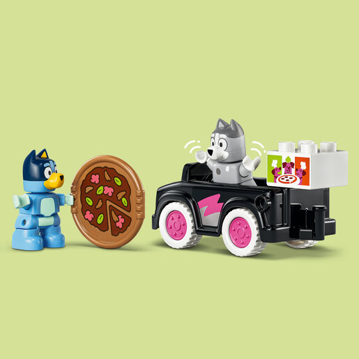 LEGO® DUPLO® „Djevojčice i pizza” s Muffin i Bluey 10469