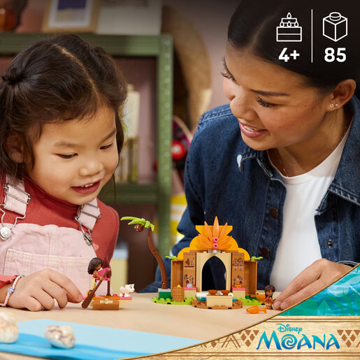 LEGO® Disney Seoska kućica i čamac 43282