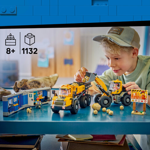 LEGO® City Kamion i bager s prednjim utovarivačem 60494