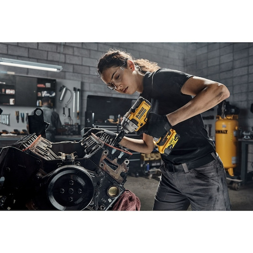 DEWALT aku udarni odvijač DCF891P2T-QW, 18V, 1/2" BL, 2x5.0Ah, 812/1084Nm
