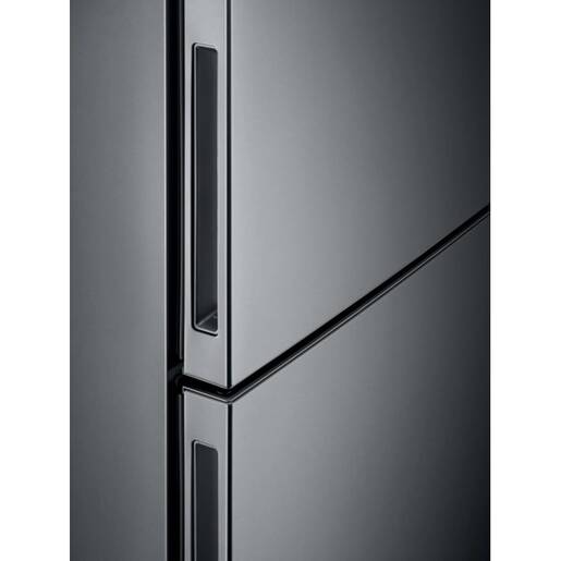 Electrolux hladnjak LNC7ME32X3