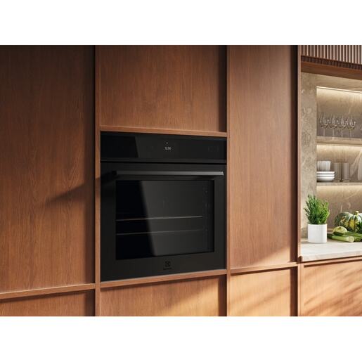 Electrolux pećnica  EOB9S3XT