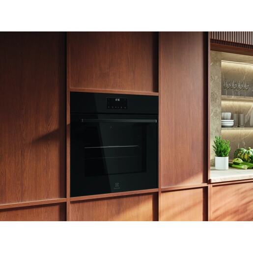 Electrolux pećnica  LOF7P16K