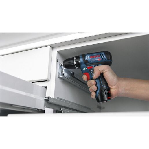BOSCH Professional akumulatorska bušilica-izvijač GSR 12V-15, 2x2,0 Ah, 25-dijelni set, torba