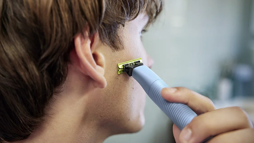Philips OneBlade 1st Shave brijaći aparat QP1326/30