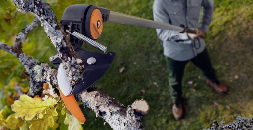 FISKARS sjekač vrtni teleskopski 2400-4000mm UPX86 RO