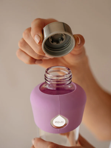 EQUA, staklena boca, Active Plum, silikonska zaštita, BPA, BPF i BPS-free, 550ml RA