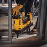 DEWALT akumulatorski zabijač čavala za beton i željezo 18V 2x5,0Ah - DCN680P2