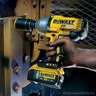 DEWALT udarni odvijač 18V XR 610W DCF899P2