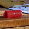 Beats Pill prijenosni Bluetooth zvučnik, crveni