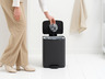 Brabantia Bo kanta s pedalom, 12 l, mineralna siva
