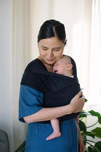 Ergobaby Aura marama, Black