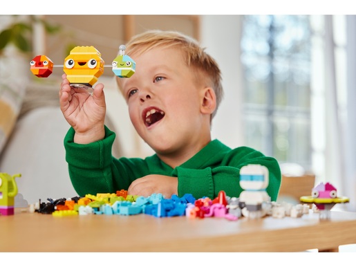 LEGO Classic Kreativni planeti 11037